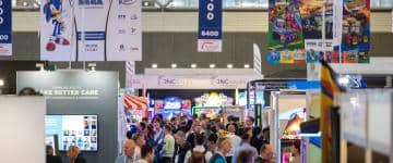 IAAPA Expo Europe attendee buyers on the trade show floor