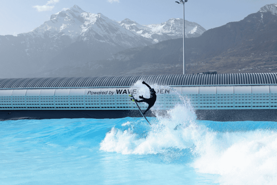 VIncente Romero surfing at Alaia Bay