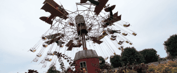 Bengtson’s Pumpkin Patch offers substantially themed attractions and heavy landscaping, such as the windmill-shaped aerial swing